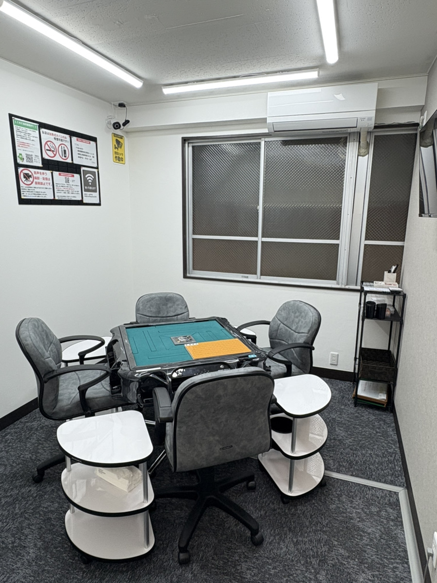 新宿三丁目店DX-B